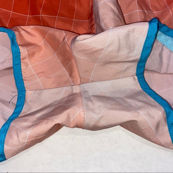 Women’s ombre Nike tempo running shorts sz M - Picture 4 of 10